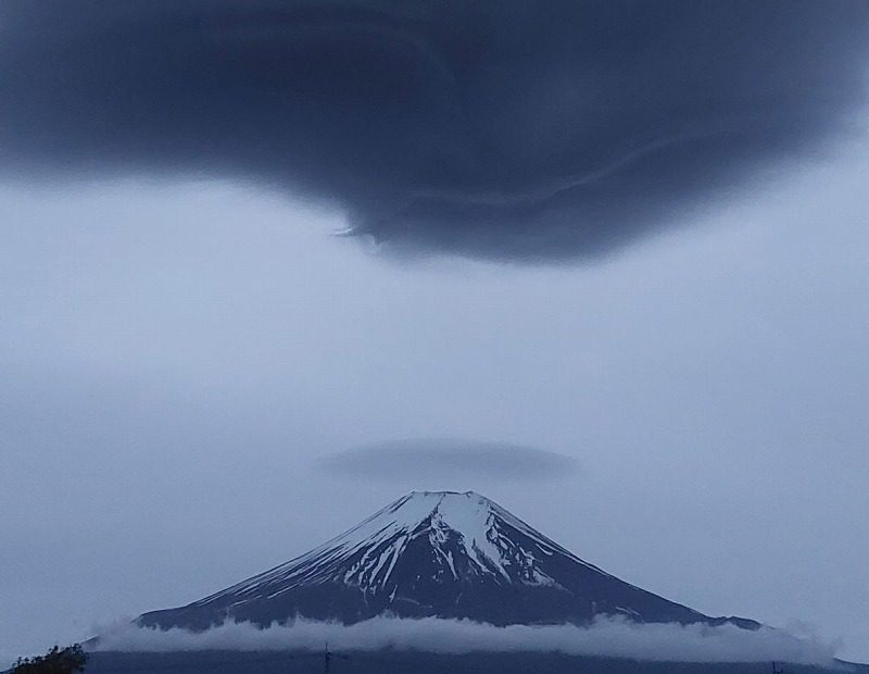 不気味な雲