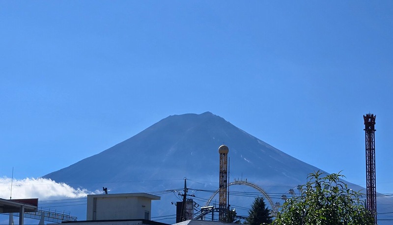 富士山 初冠雪 2024