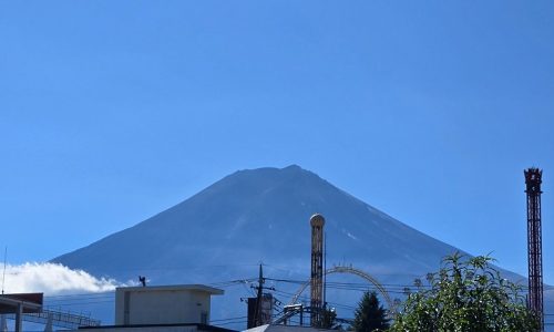 富士山 初冠雪 2024