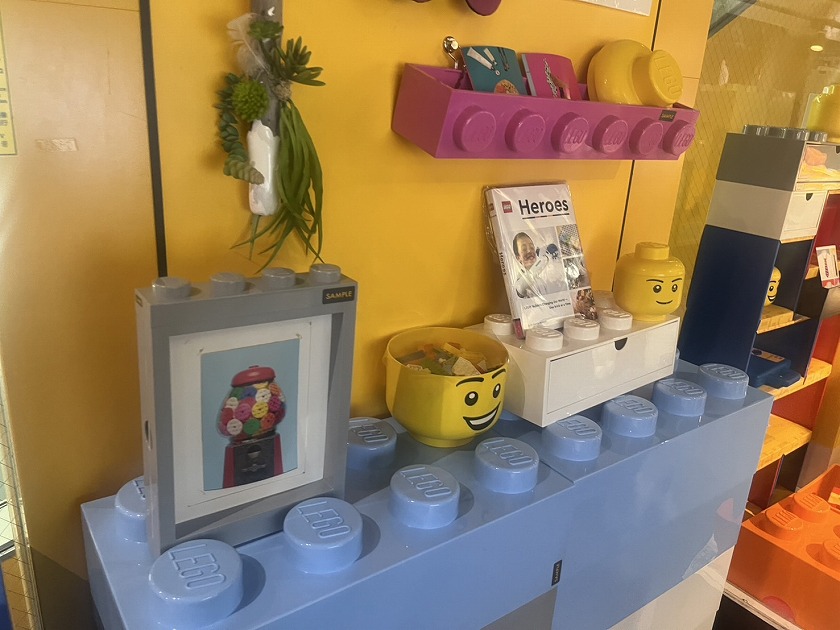 巨大LEGO壁掛け収納